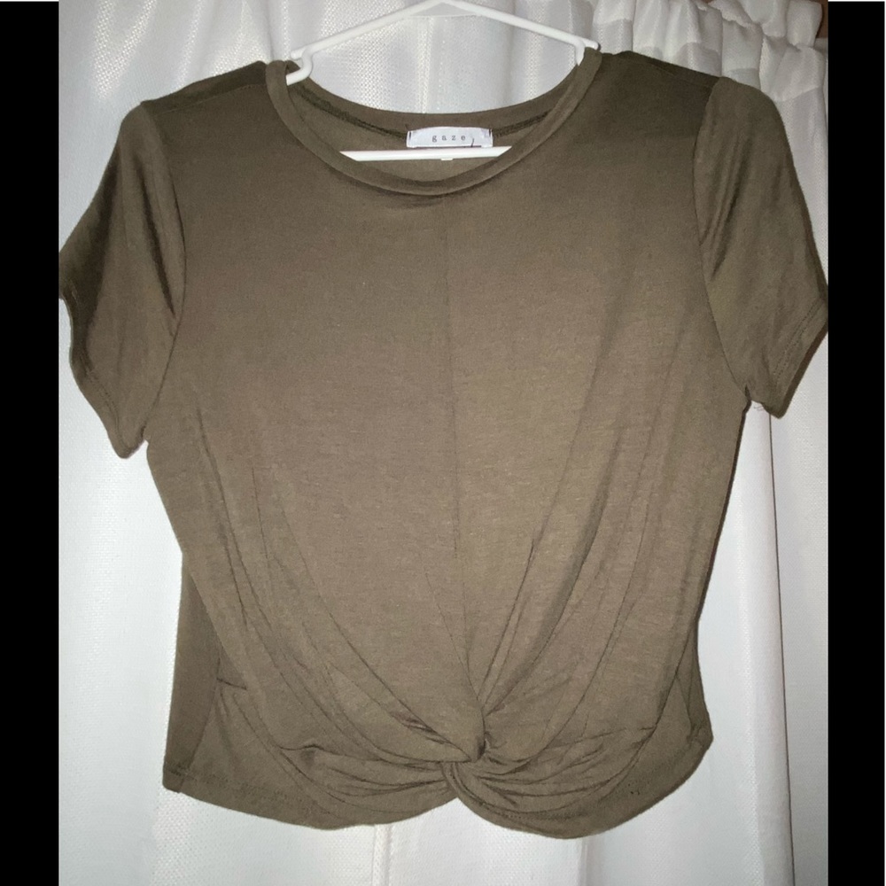 Gaze army green crop top shirt